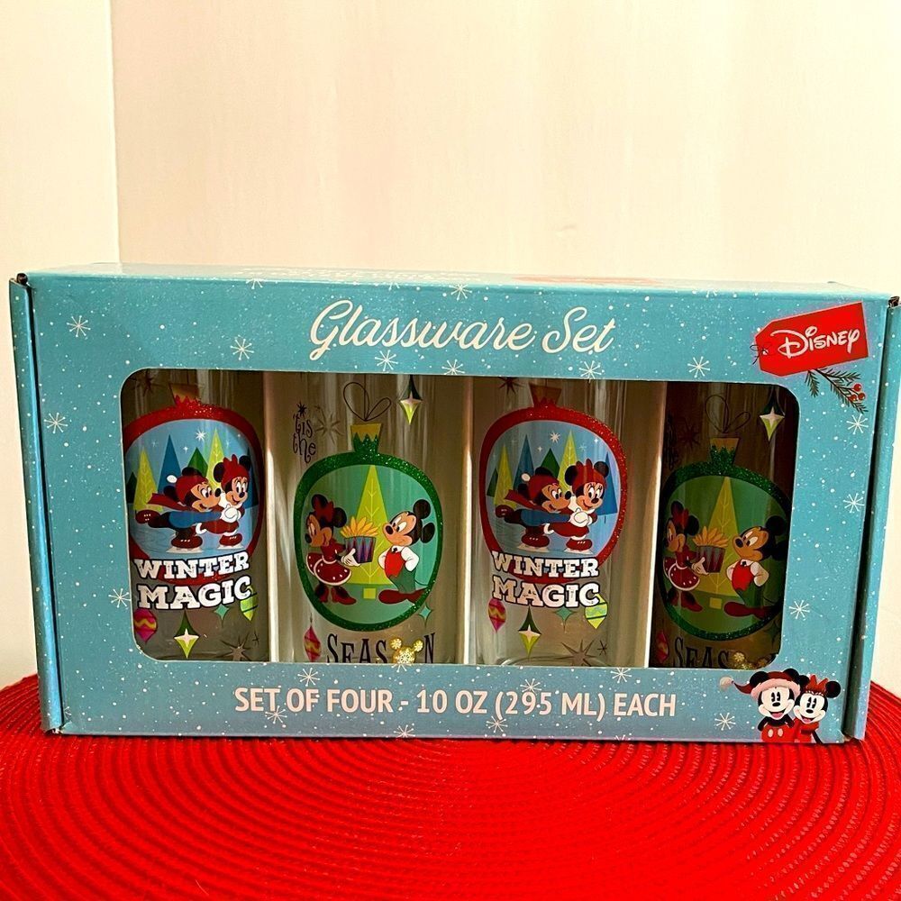 Disney Mickey & Minnie Holiday glasses set of 4 NWT
